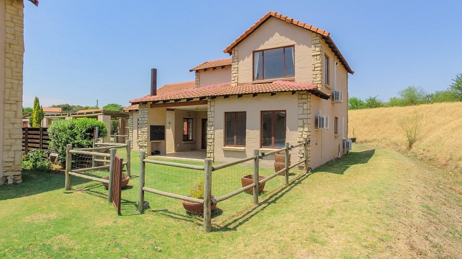 To Let 3 Bedroom Property for Rent in The Coves North West